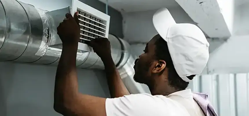 Our Licensed And Insured Cleaners in Maplewood, MN